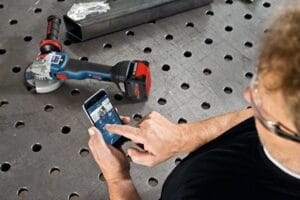 BOSCH GWS 18V-10 SC Professional Akumulatorska ugaona brusilica 06019G350B - 3