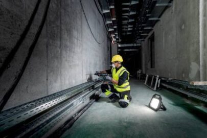 BSA 18 LED 10000 (bez baterija i punjaca u kutiji), aku.reflektor - 2