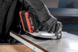 METABO SCV 18 LTX BL 1.6 (bez baterija i punjača u koferu) Aku.makaze za lim 601615840 - 5