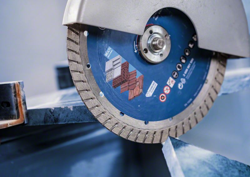 BOSCH EXPERT MultiMaterial Diamond Cutting Disc 230 x 22.23 x 2.4 x 15 mm 2608901598 - 17