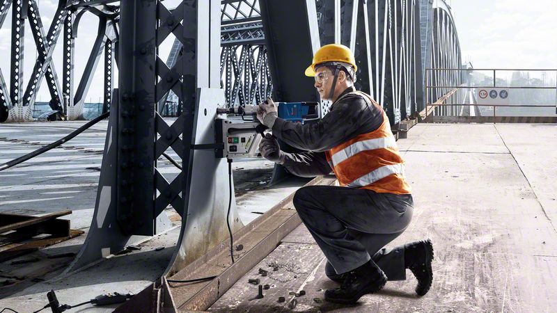 BOSCH GBM 50-2 Professional Magnetna bušilica za jezgrovanje 06011B4020 - 2