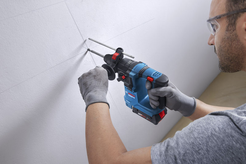 BOSCH GBH 18V-18 Akumulatorski elektro-pneumatski čekić za bušenje sa SDS plus prihvatom 0611927001 - 3