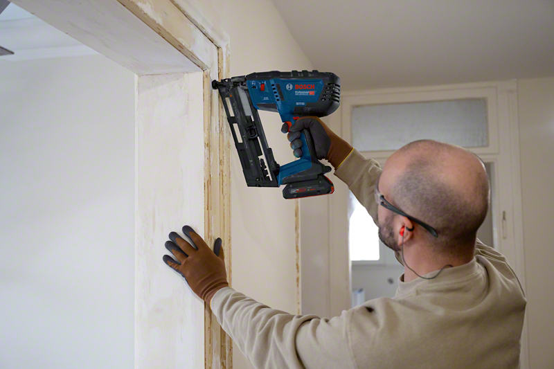 BOSCH GNH 18V-64-2 M Akumulatorski pištolj za eksere za drvo - Solo 0601482000 - 2