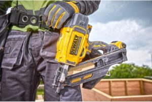 DeWALT DCN930P2 aku pištolj za eksere 33 stepena, 2 x 5Ah - 7