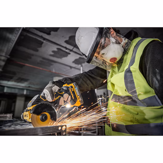 DEWALT DCS438N aku univerzalni sekač 18V XR 76mm-Solo - 5