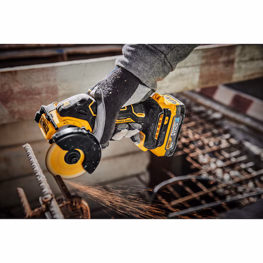 DEWALT DCS438N aku univerzalni sekač 18V XR 76mm-Solo - 7