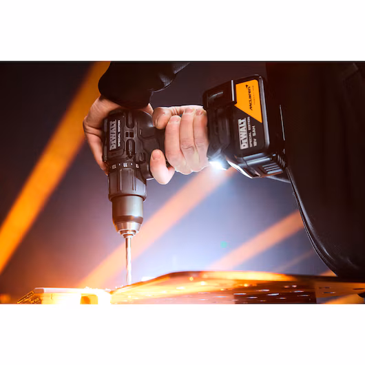 DEWALT DCD86MP2T aku vibraciona bušilica-odvrtač 18V XR McLaren 2x 5.0Ah - 2