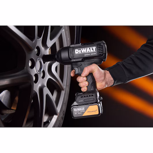 DEWALT DCK3222MP2T aku set 3 alata 18V XR McLaren (DCD85M + DCF900 + DCG405) - 4