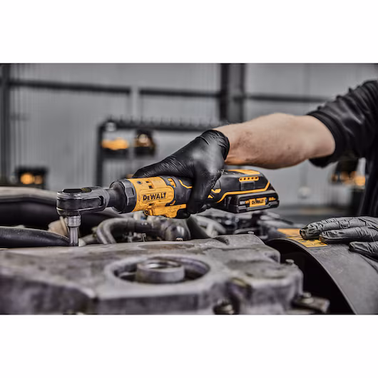 DEWALT DCF513N aku račna 18V XR 3/8" 95Nm - Solo - 2