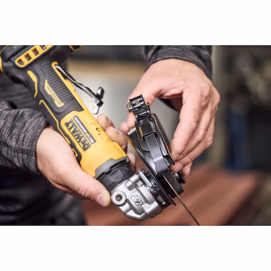DEWALT DCG404NT akumulatorska ugaona brusilica 18V, 125mm, BodyGrip drška (solo alat u TSTAK koferu) - 7