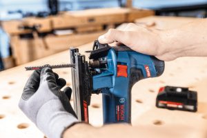 BOSCH EXPERT EXST18V-155S Akumulatorska ubodna testera 06015B0101 - 4
